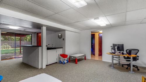 2191 Timberwood Dr, Grand Rapids MI 49508-5047 exterior