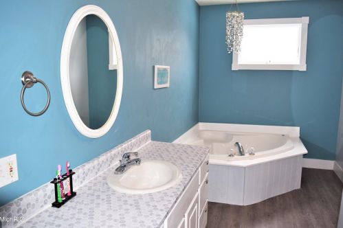 3105 Tillie Run, Cedar Springs MI 49319-9485 exterior