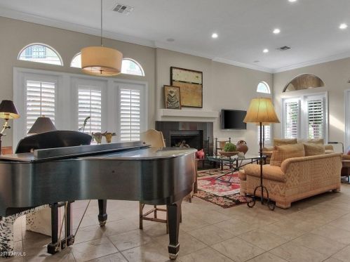 5108 34 Pl, Phoenix AZ 85018-1543 exterior