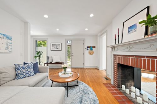 6338 Bryant St, Pittsburgh PA  15206-1703 exterior