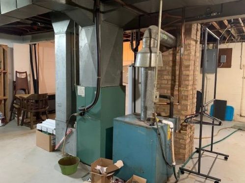 6121 Pennsylvania St, Gary IN 46410-3031 exterior