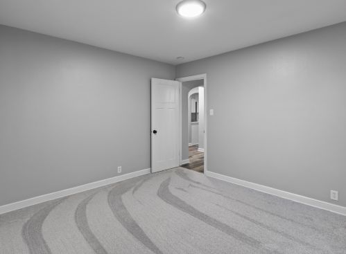 2953 43, Milwaukee WI 53219-3402 exterior