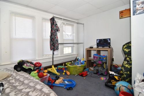 832 Elm St, Woonsocket RI 02895-3507 exterior