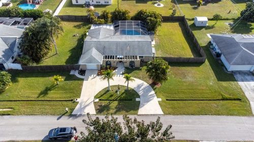 765 Byron St, Fort Pierce FL 34983-1921 exterior