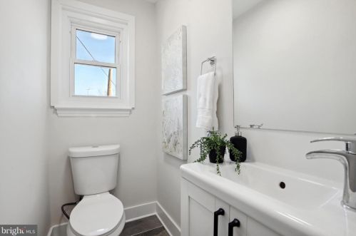 5411 Chillum Pl, Washington DC  20011-2618 exterior