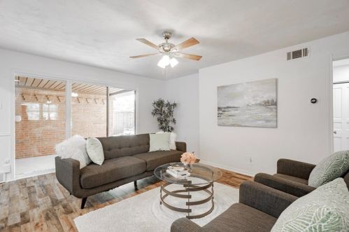 9930 Cloister Dr, Dallas TX 75228-3617 exterior