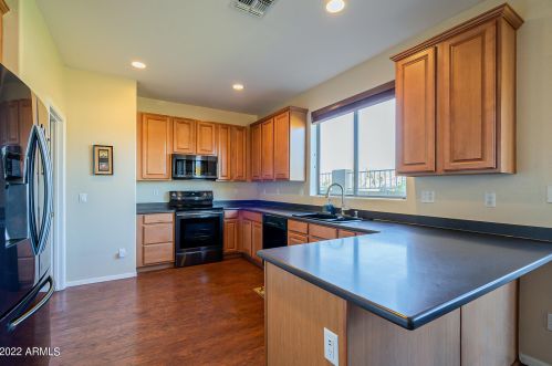 2334 Carter Rd, Phoenix AZ 85041-6057 exterior