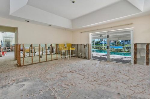 528 Turtle Hatch Rd, Naples FL 34103-8540 exterior