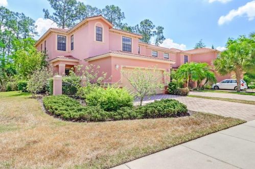 7658 Bristol Cir, Naples, FL 34120-0697