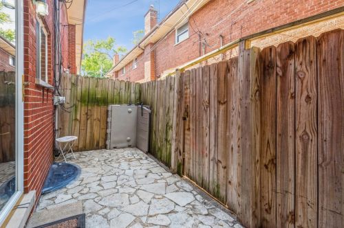 1423 Touhy Ave, Chicago IL  60626-1991 exterior