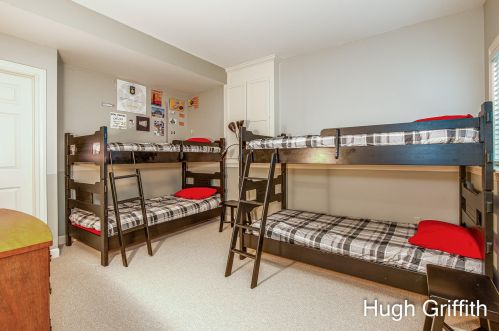 4844 Tall Pne Ct, Grand Rapids MI 49546-7917 exterior