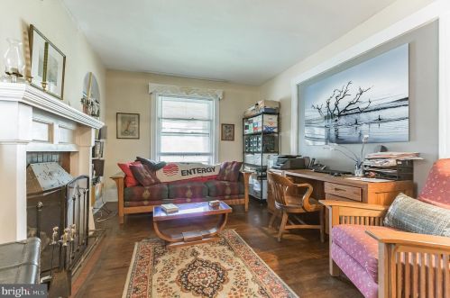 834 Berkeley Ave, Trenton NJ 08618-5320 exterior