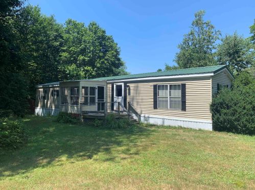 149 Emerald Dr, Barrington, NH 03825-5167