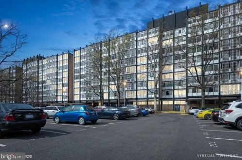 1301 Delaware Ave, Washington DC  20024-3929 exterior