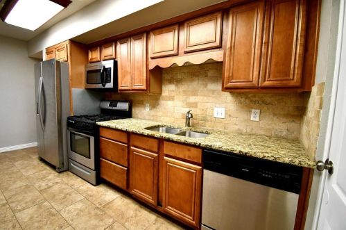 3509 Hanover Ln, Irving TX  75062-8912 exterior