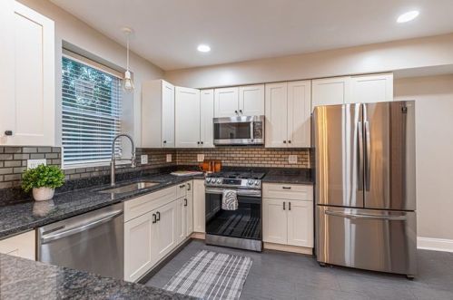 607 Kirtland St, Pittsburgh PA  15208-2826 exterior