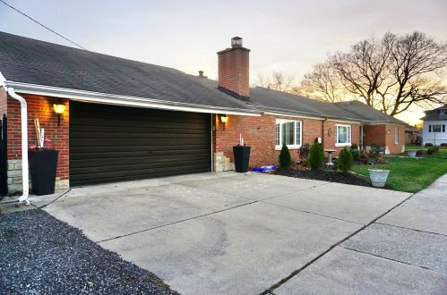 1945 74 Ct, Chicago IL 60707-3110 exterior