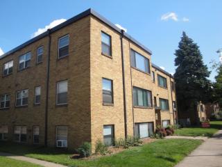 632 Snelling Ave, Saint Paul MN  55116-1532 exterior
