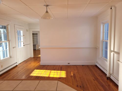 144 Rumford St, Concord NH 03301-3906 exterior