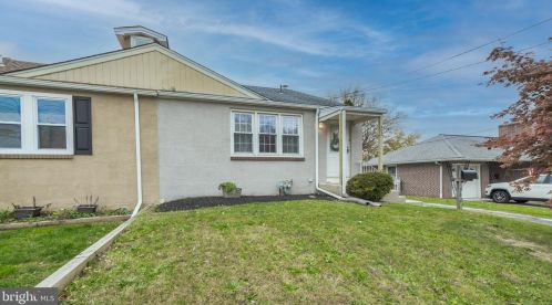 502 Gardner Ave, Manor, PA 19036-1716