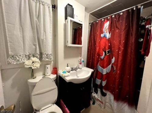 24 Seeley St, Paterson NJ 07501-3112 exterior