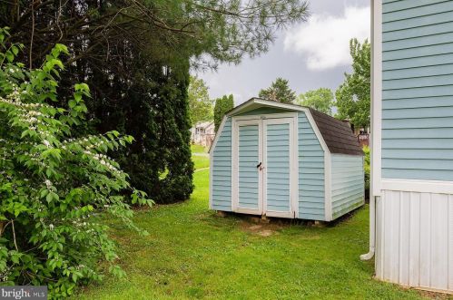 518 Pheasant Rdg Cir, Lancaster PA exterior