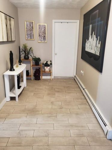 272 Smith St, Providence, RI 02905-4127