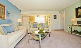 10200 Armenia Ave, Tampa FL  33612-7364 exterior