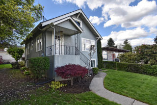 10239 65th Ave, Seattle WA  98178-2504 exterior