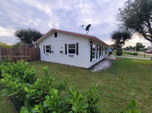 264 Todd Ave, Fort Pierce FL  34983-3137 exterior