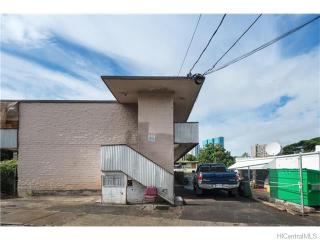 1452 Lusitana St, Honolulu HI  96813-1696 exterior