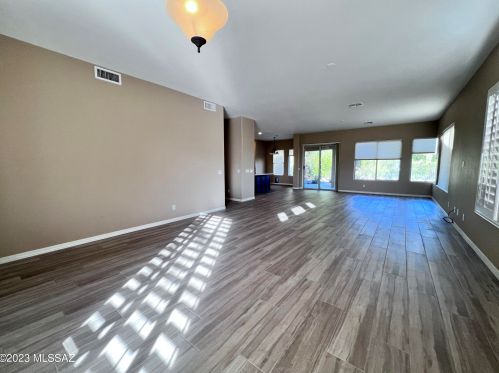 5176 Fairway Heights Dr, Tucson AZ  85749-7131 exterior