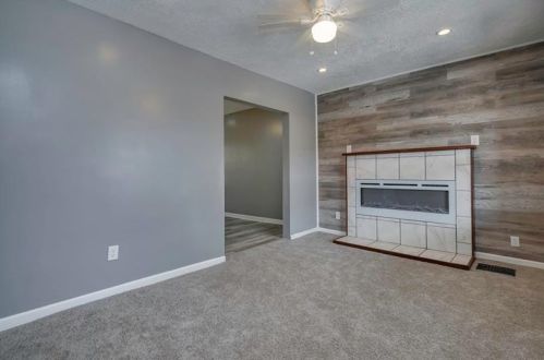 526 5th Ave, Moon Twp PA  15108-3931 exterior