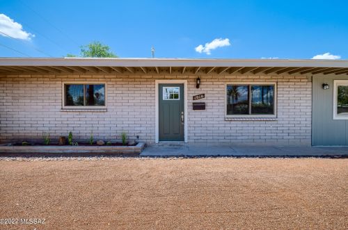 1010 Del Valle Ave, Tucson AZ  85711-5241 exterior