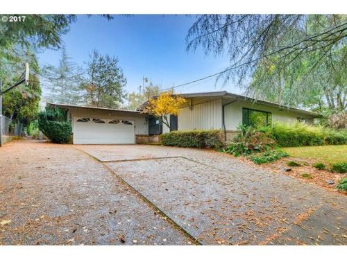 13620 110 Ave, Portland OR  97223-3812 exterior