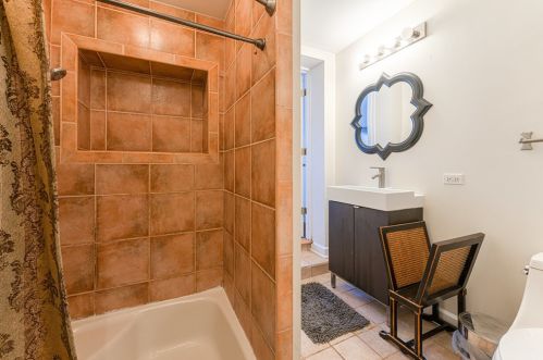 9704 Central Park Ave, Chicago IL 60805-3003 exterior