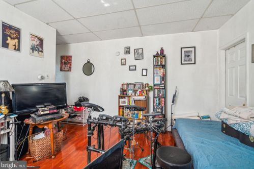 2114 22nd St, Philadelphia PA 19121-1401 exterior