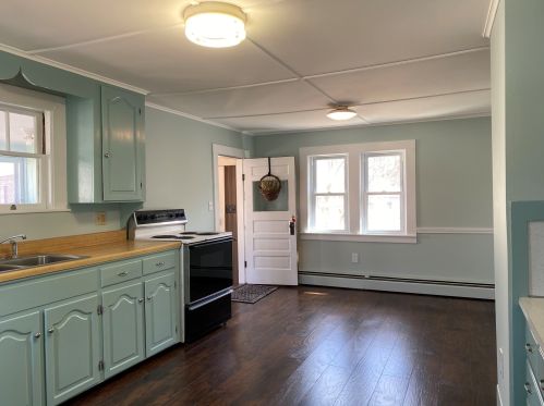 40 Jackson St, Concord, NH 03303-1318