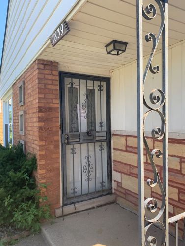 7839 Spaulding Ave, Chicago, IL 60652-1928