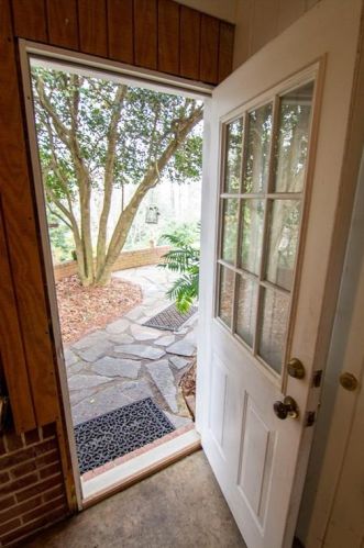 6688 Brandon Ml Rd, Atlanta GA 30328-2031 exterior