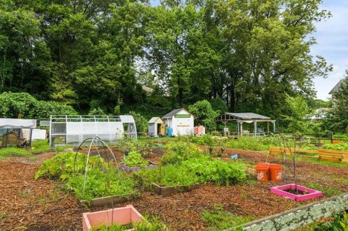 379 Elm St, Atlanta GA 30318-8501 exterior