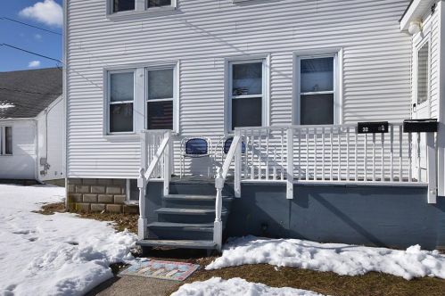 32 Vacca St, Providence, RI 02911-2129