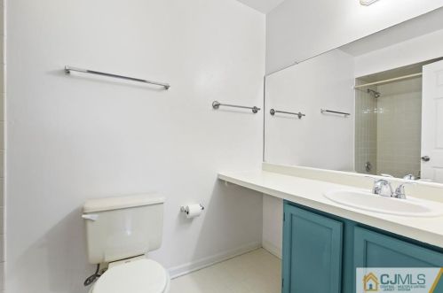 706 Darlington Dr, Old Bridge NJ 08857-3230 exterior