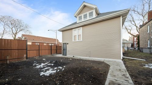 4300 Cullerton St, Chicago IL 60608-2620 exterior