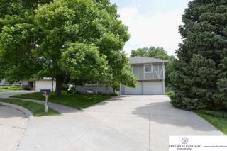 2517 162nd Cir, Omaha, NE 68130-1729