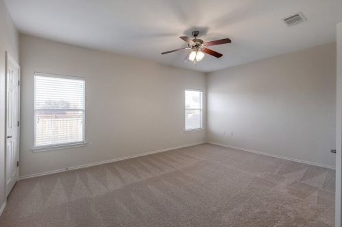 11000 Boundless Vly Dr, Austin TX 78754 exterior