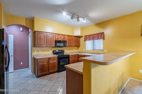 7675 Majestic Palm Ln, Tucson AZ 85756-6112 exterior