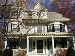 75 Hunnewell Ave, Newton, MA 02458-2238