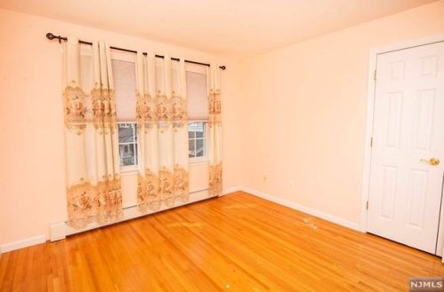 218 Manhattan Ter, Dumont NJ  07628-2234 exterior