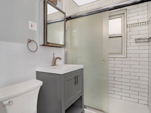 2613 Rascher Ave, Chicago IL 60625-3213 exterior